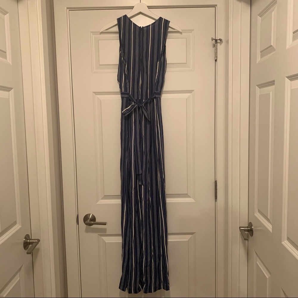 Lulus Jumpsuit Xsmall - Picture 2 of 6